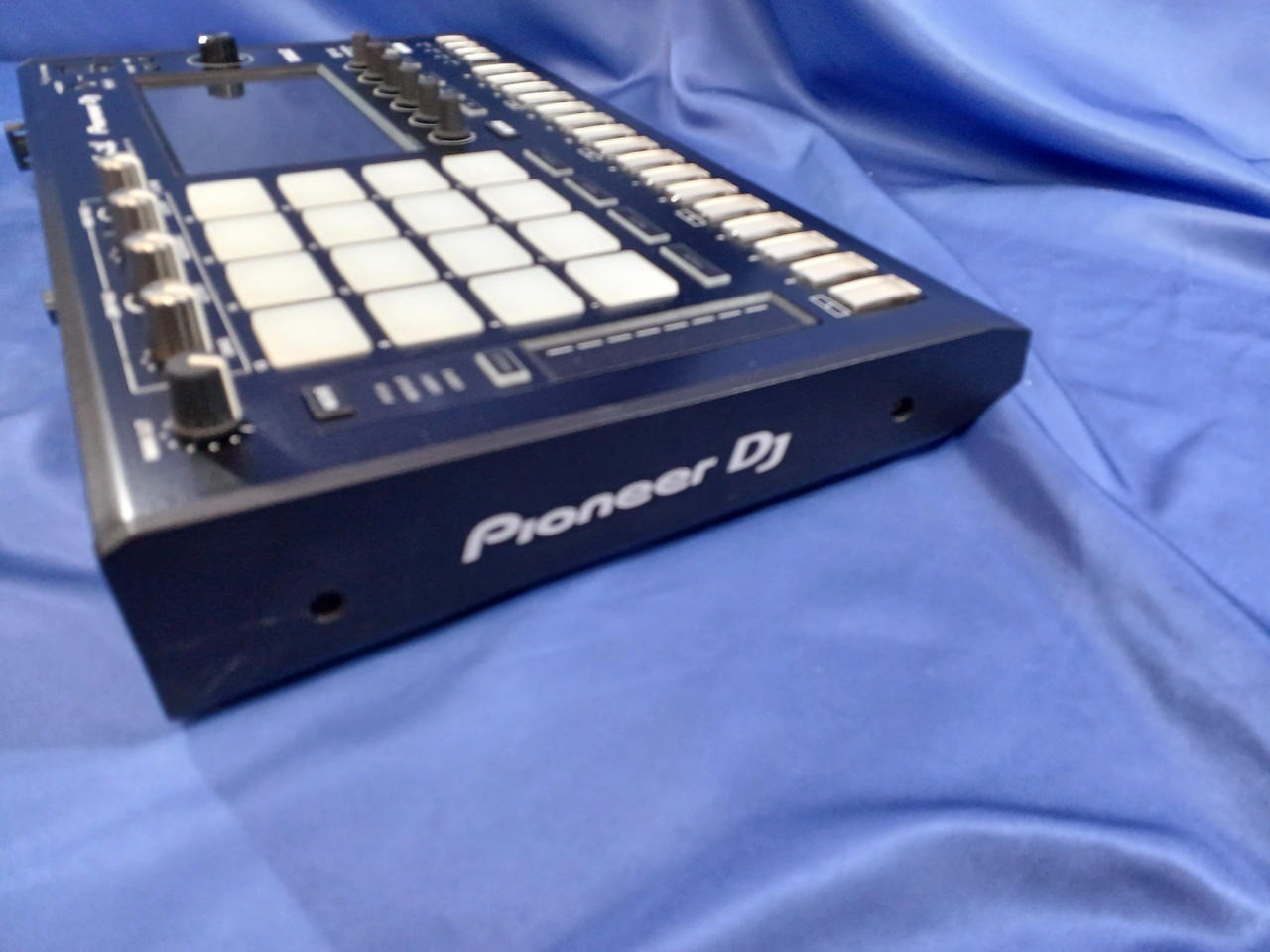 Pioneer TORAIZ SP-16 MIDI Sequencer Drum Machine