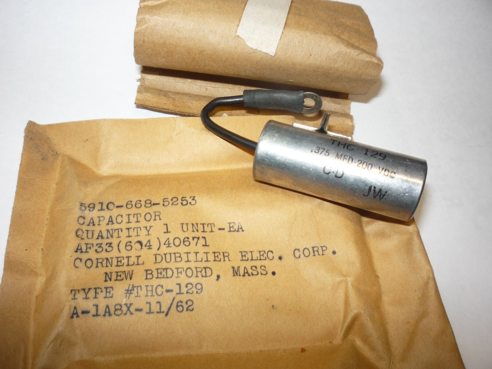 CORNELL DUBILIER CAPACITOR TYPE THC-129 ~ .375 MFD-200 VDC - NOS HAM RADIO