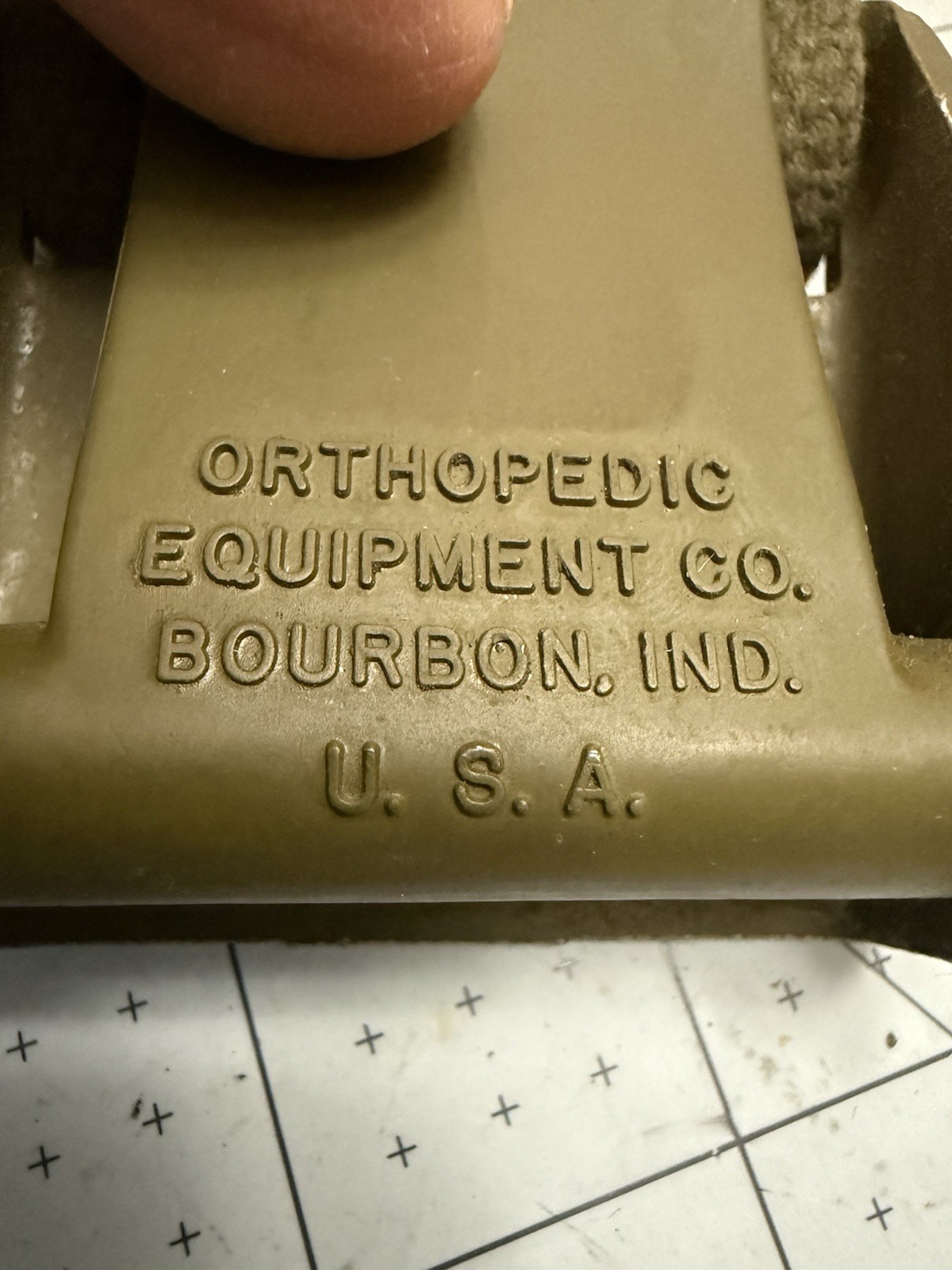 MILITARY  ORHTOPEDIC EQUIPMENT CO BOUTBON. IND.   Belt Assist Strap 68"