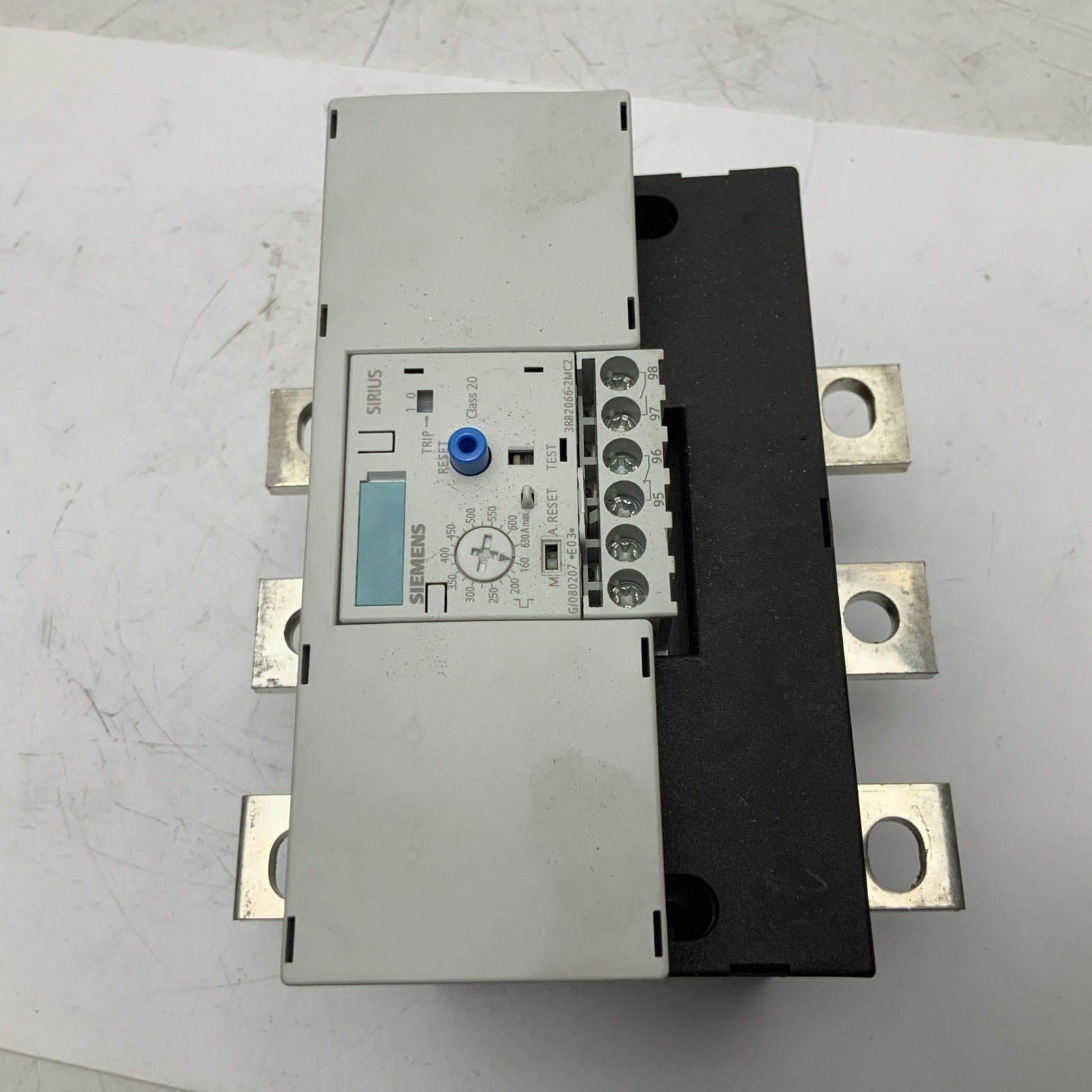 NEW SIEMENS 3RB2066-2MC2 SOLID STATE RELAY