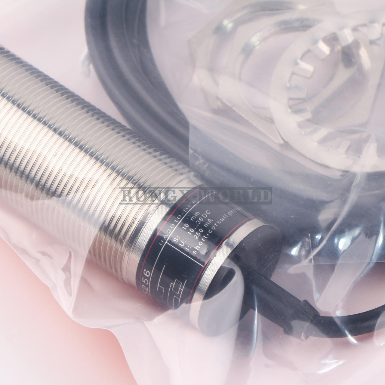 ONE New For IFM II5256 IIA3010-BPKG Proximity Switch