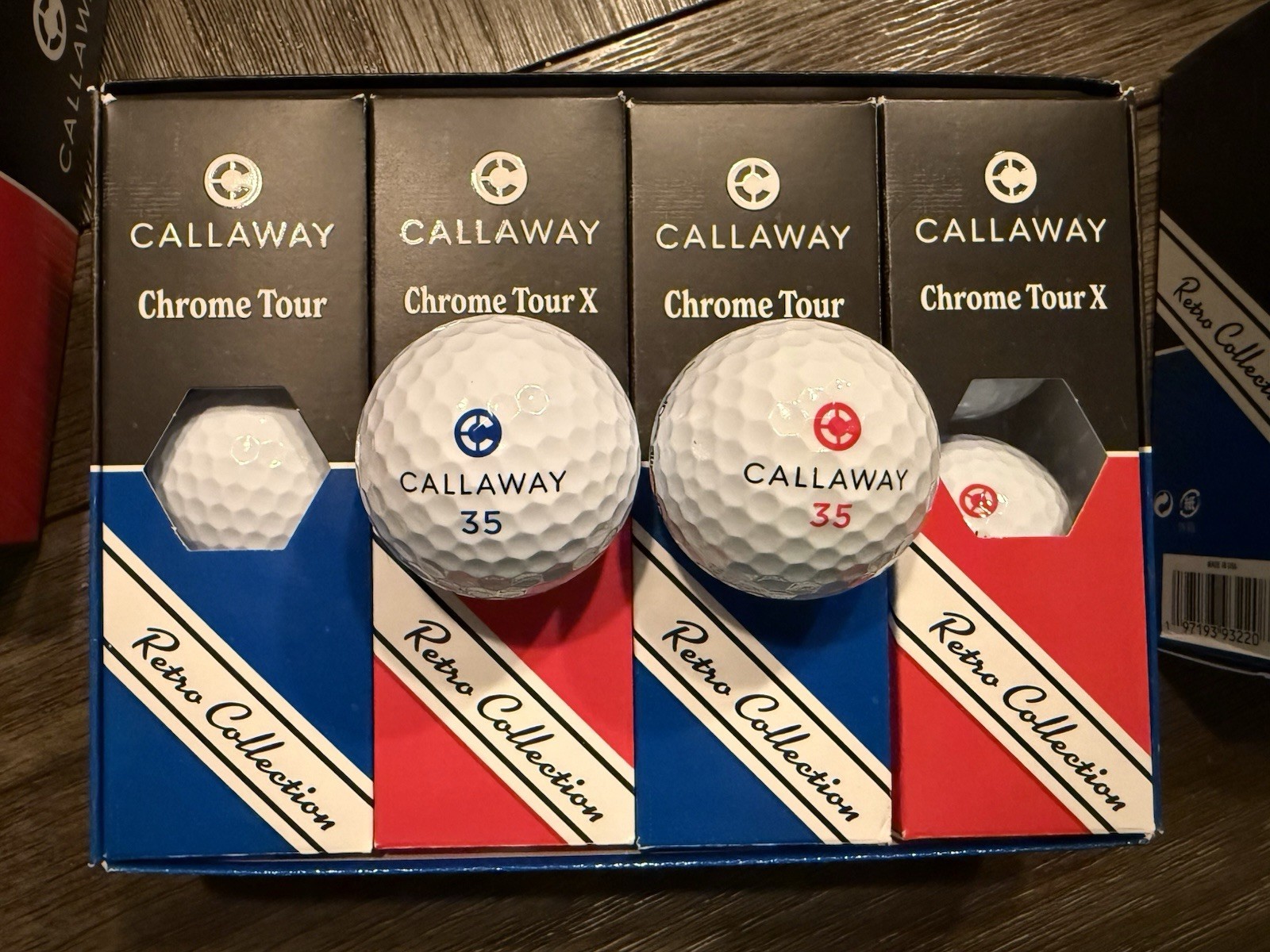 Callaway Golf Balls Chrome Tour Retro (Set 1 blue 1 Red)
