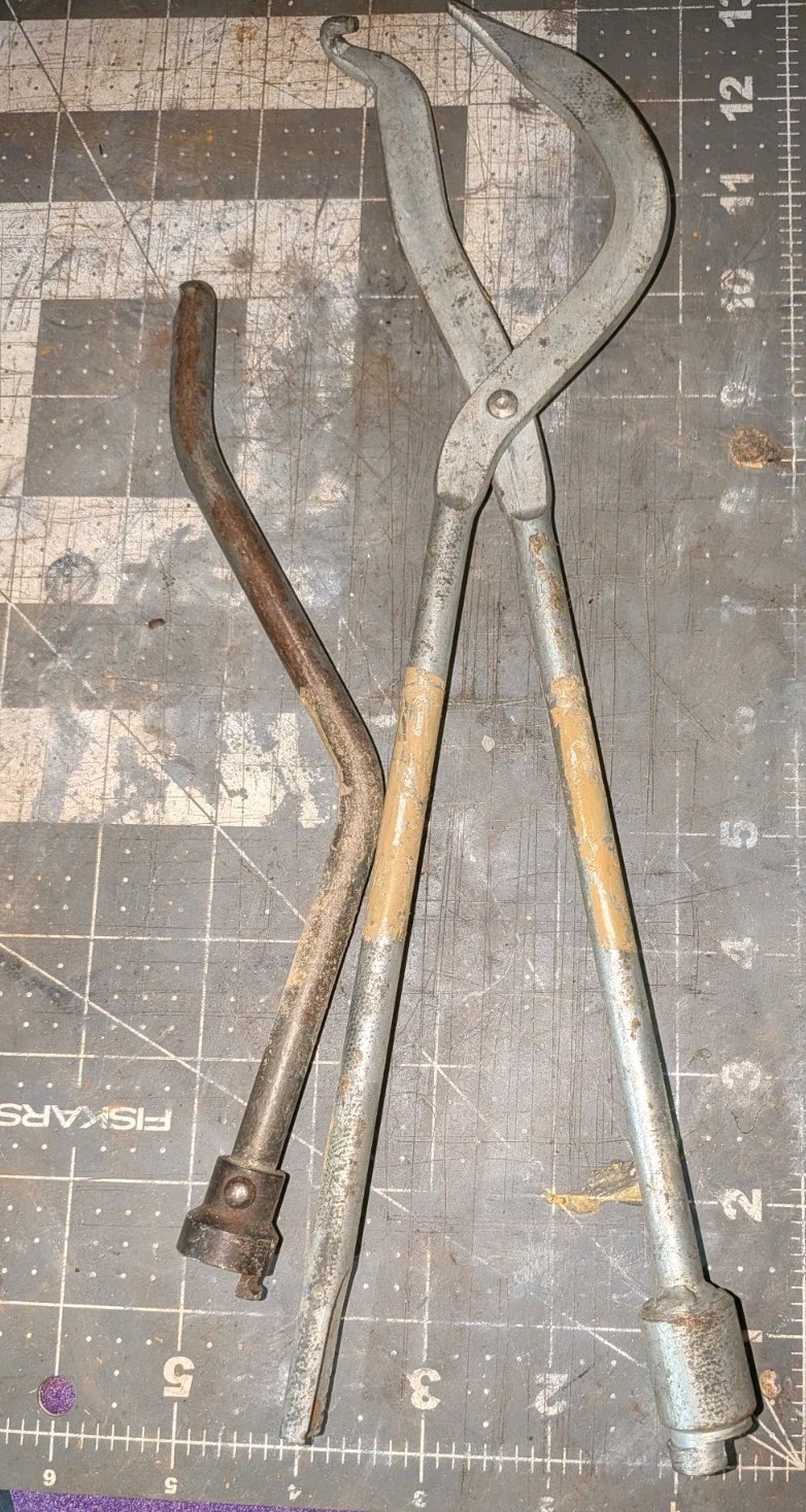 Lot of 2 ~ Drum Brake Tools