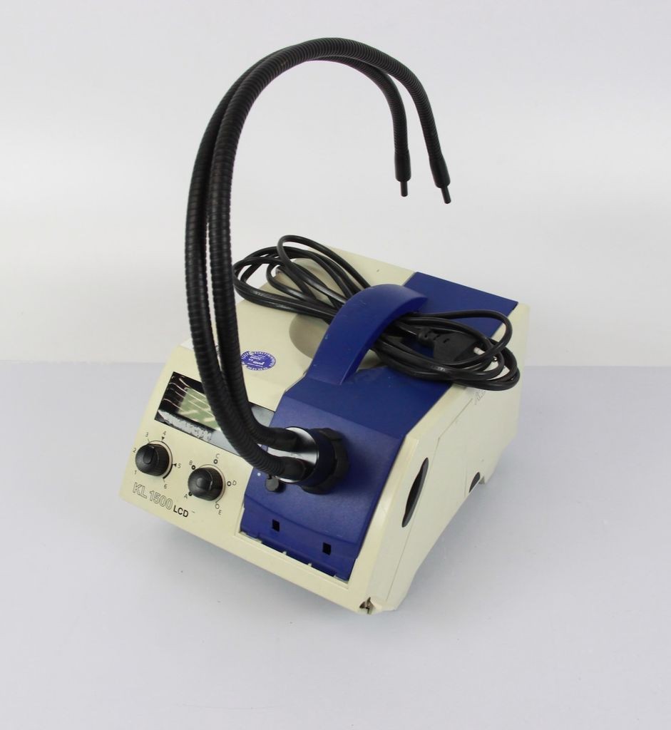 SCHOTT KL 1500 LCD Cold Light Source With 2 Light Guides 150 W