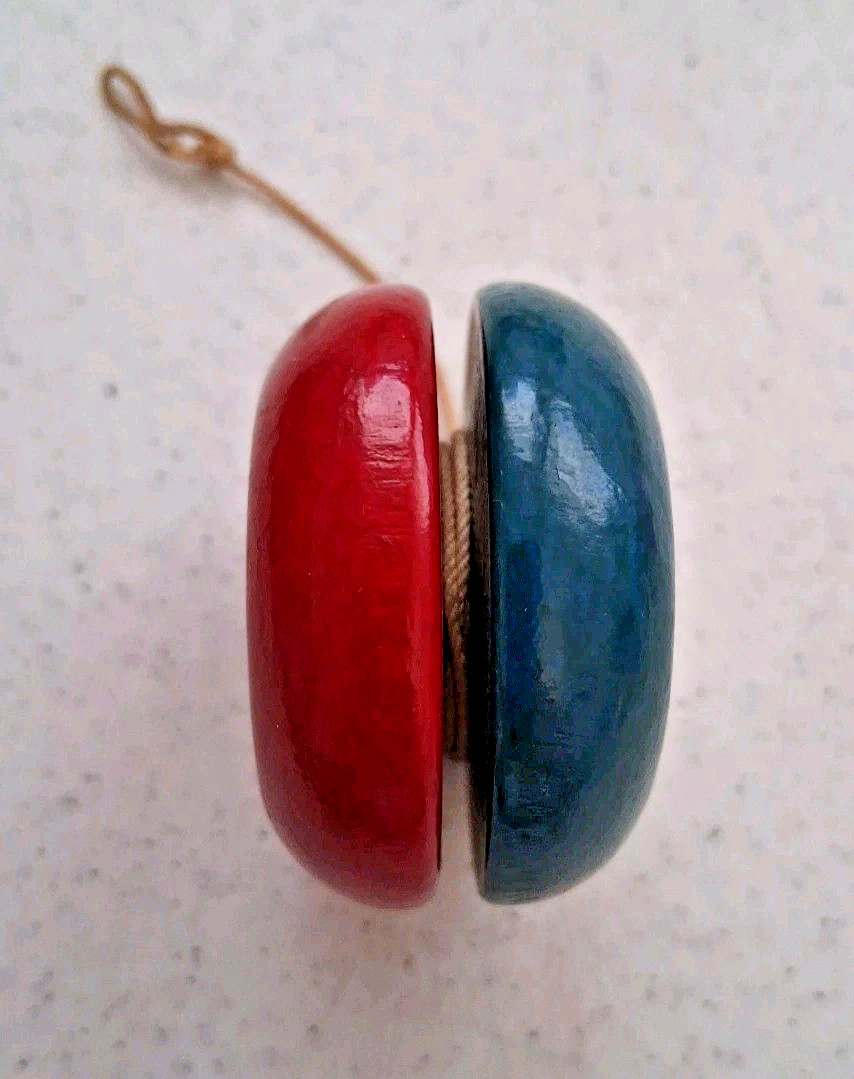 Yo-Yo Whirl-King Top Standard Model Wooden Diameter 2.25 Inches Red and Blue