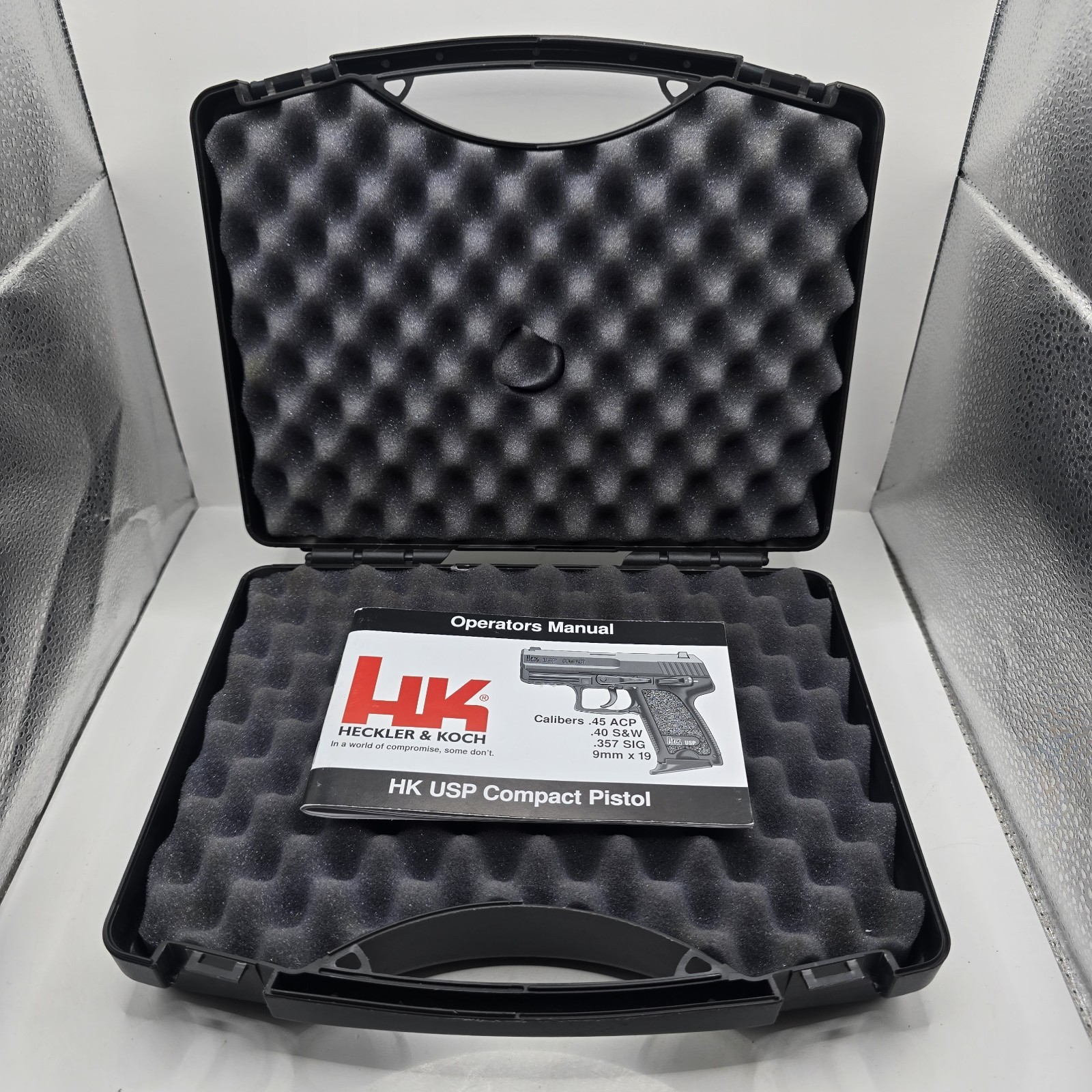 HK Heckler & Koch USP Compact 40 Hard Case and Owners Manual - Factory Original