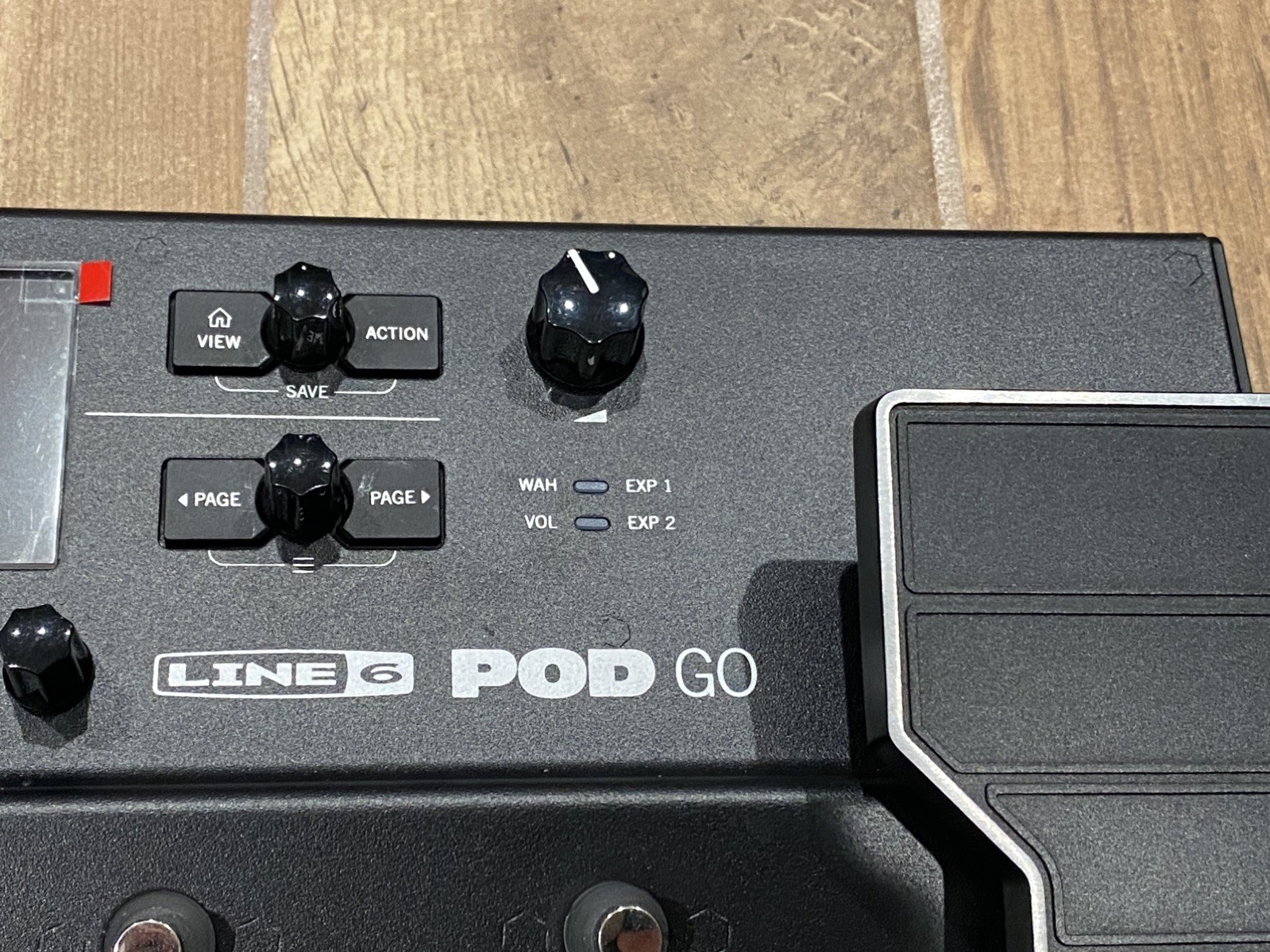 Line 6 POD Go Guitar Multi-Effects Pedal (With Power adapter)