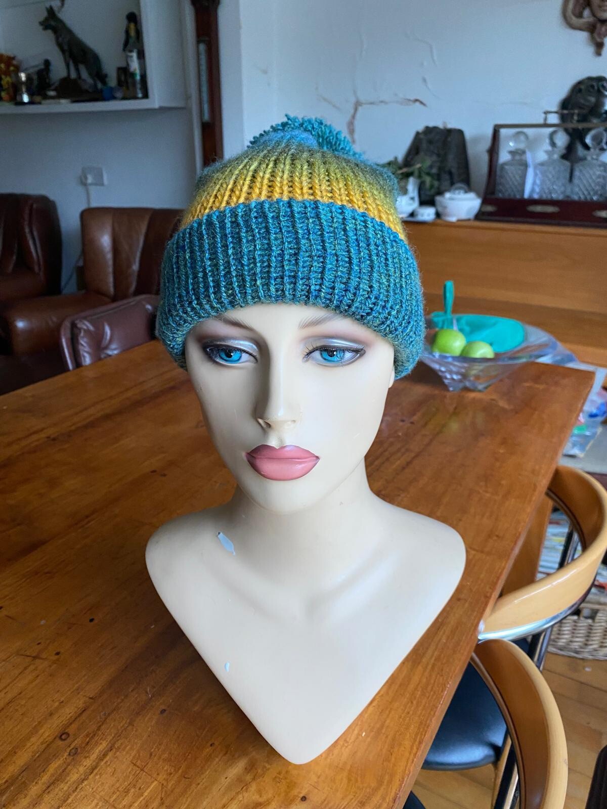 SHADES OF GREEN BLUE YELLOW STRETCH RIBBED KNIT BOBBLE HAT BEANNIE WINTER HAT