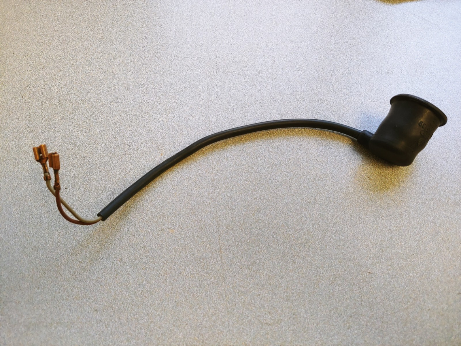 VERY NICE USED ORIGINAL PORSCHE 924 924S REAR SIDE MARKER WIRING HARNESS 1976-88