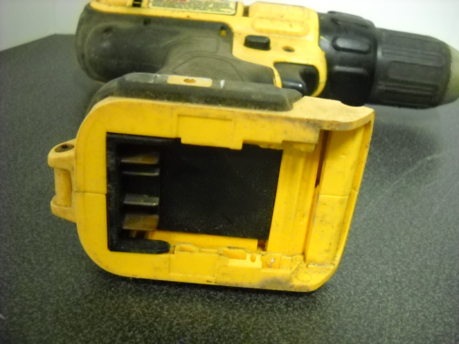 Dewalt Drill DCD771 Cordless 20V Max 1/2" Drive