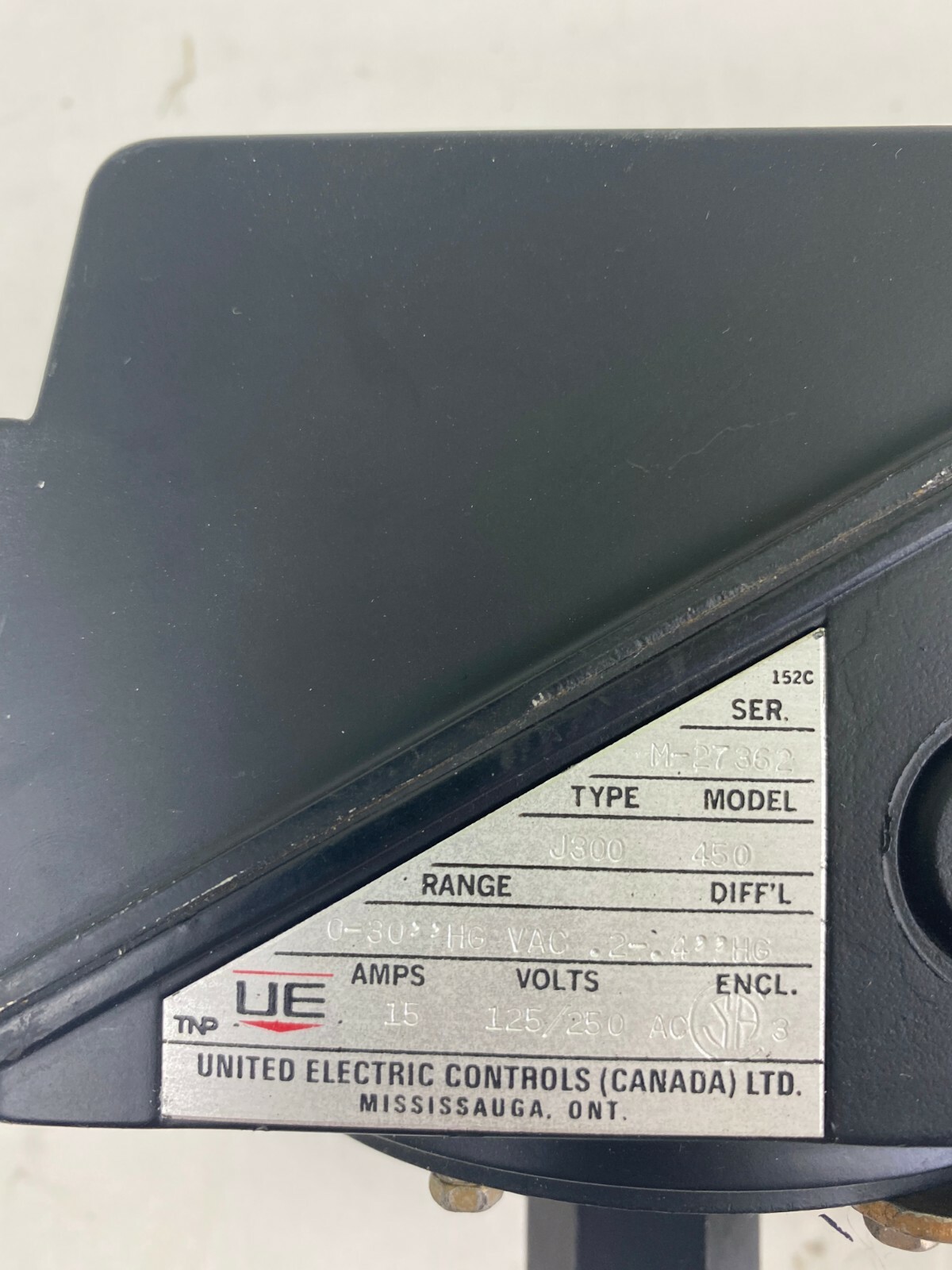 United Electric Pressure Switch | Type J300 Model 450 | Pre-Owned