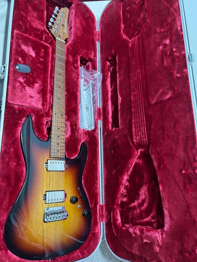Ibanez Az2202A