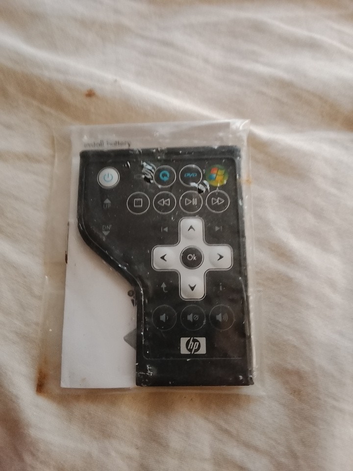 HP Media Center Laptop Remote - 396975-002 revB- NEW