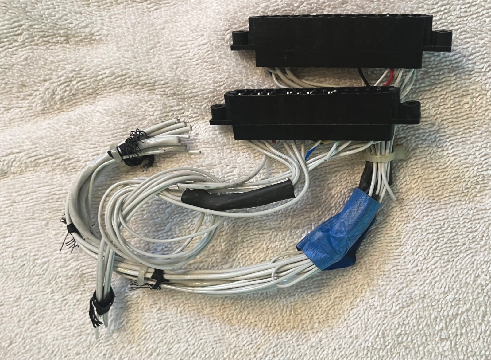 Lot of 2 King Radio Harness Connectors Pin Avionics General Aviation Airplane