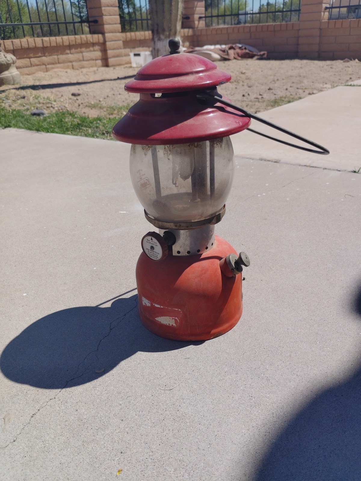 Vintage Coleman Lantern 200A single Mantel 1963