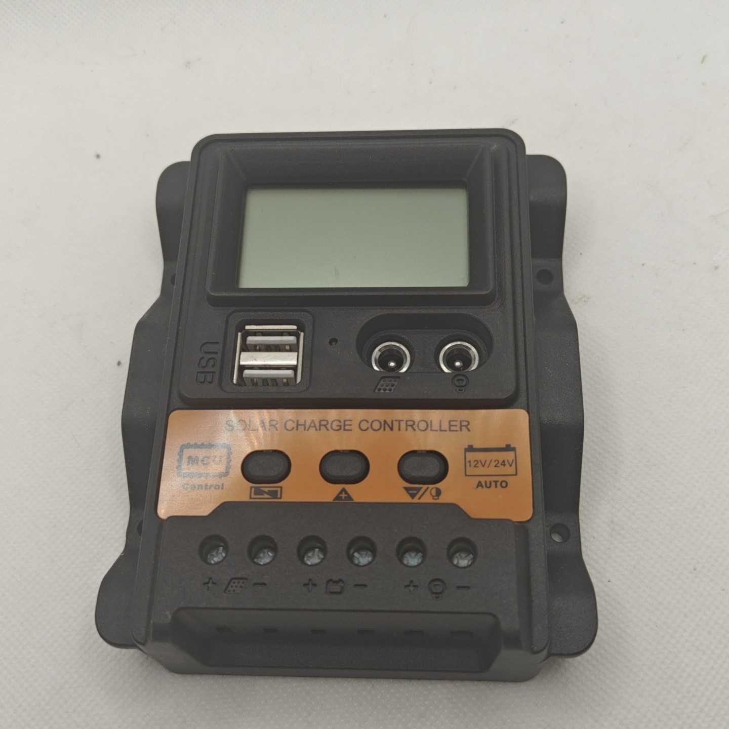 Solar Charge Controller K-1688 12V/24V