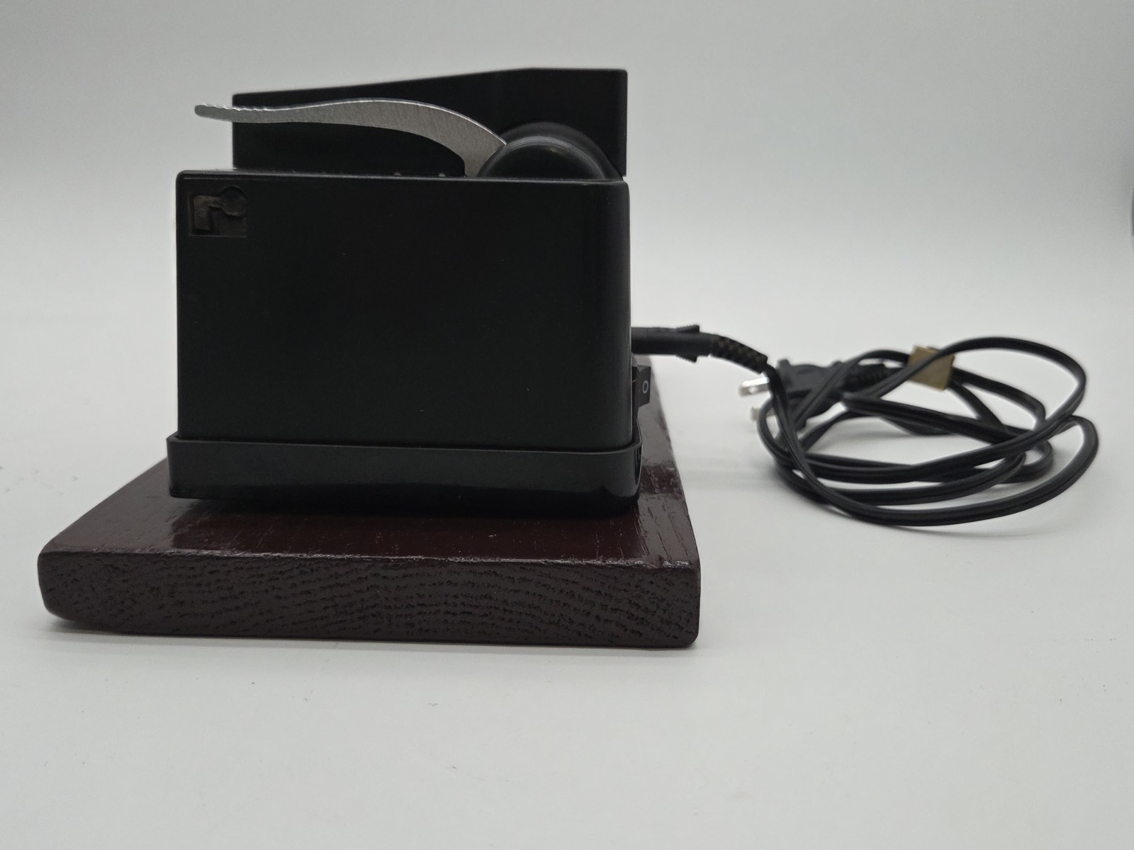 Modified Powermatic 2 Plus Cigarette Injector Machine