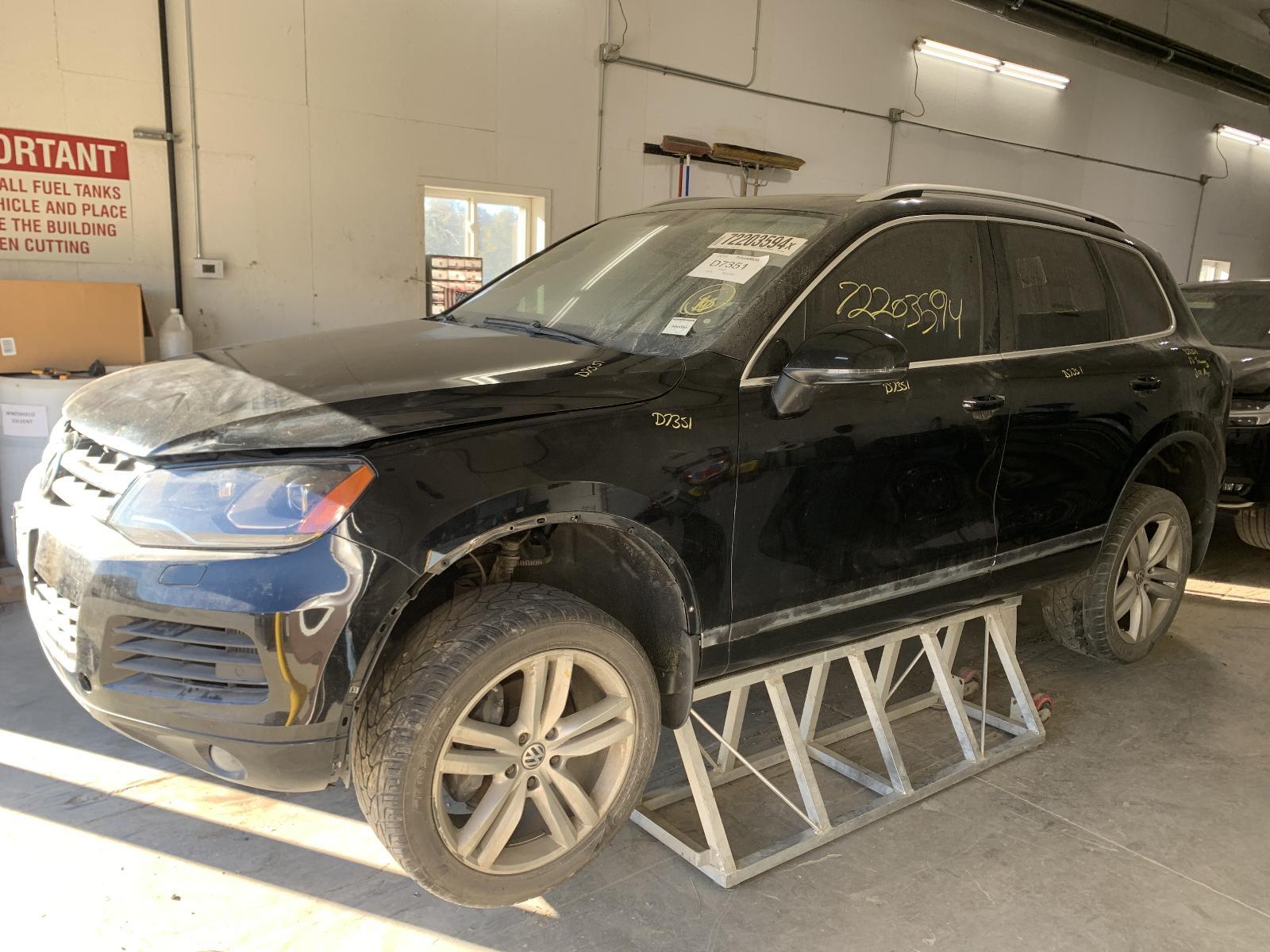 Used Floor Jack fits: 2013 Volkswagen Touareg Grade A