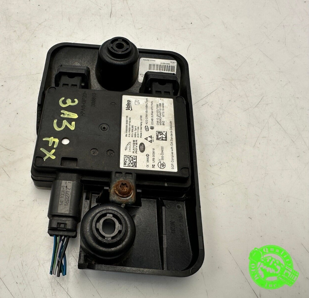 2017-2020 JAGUAR XE XF F-PACE REAR LEFT / RIGHT BLIND SPOT SENSOR CONTROL MODULE