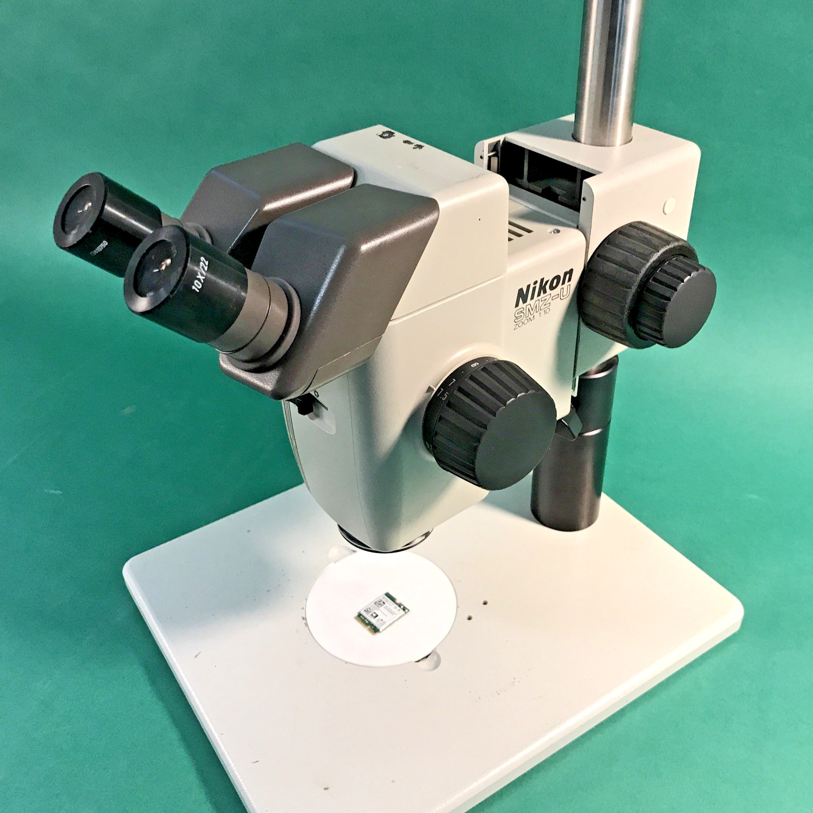 Nikon SMZ-U Zoom 1:10 Microscope w/ Stand