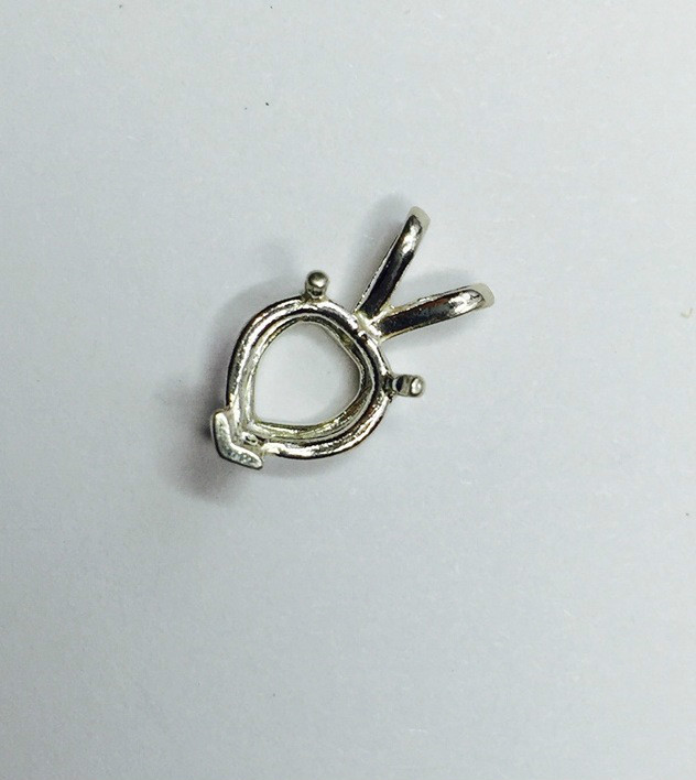 Heart 3-Prong Sterling Silver Pre-Notched Pendant Setting (5x5mm to 8x8mm)