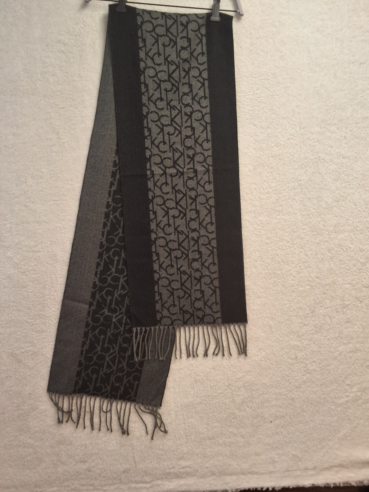 Calvin Klein Logo Scarf Women Fringes Reversible Black/Gray Winter Casual