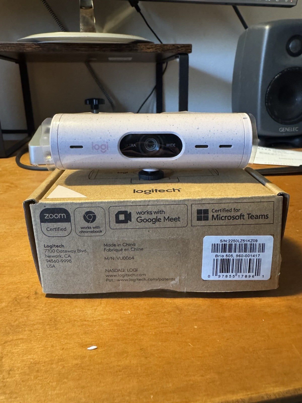 NEW OPEN BOX Logitech Brio 505 Webcam Pink Full HD