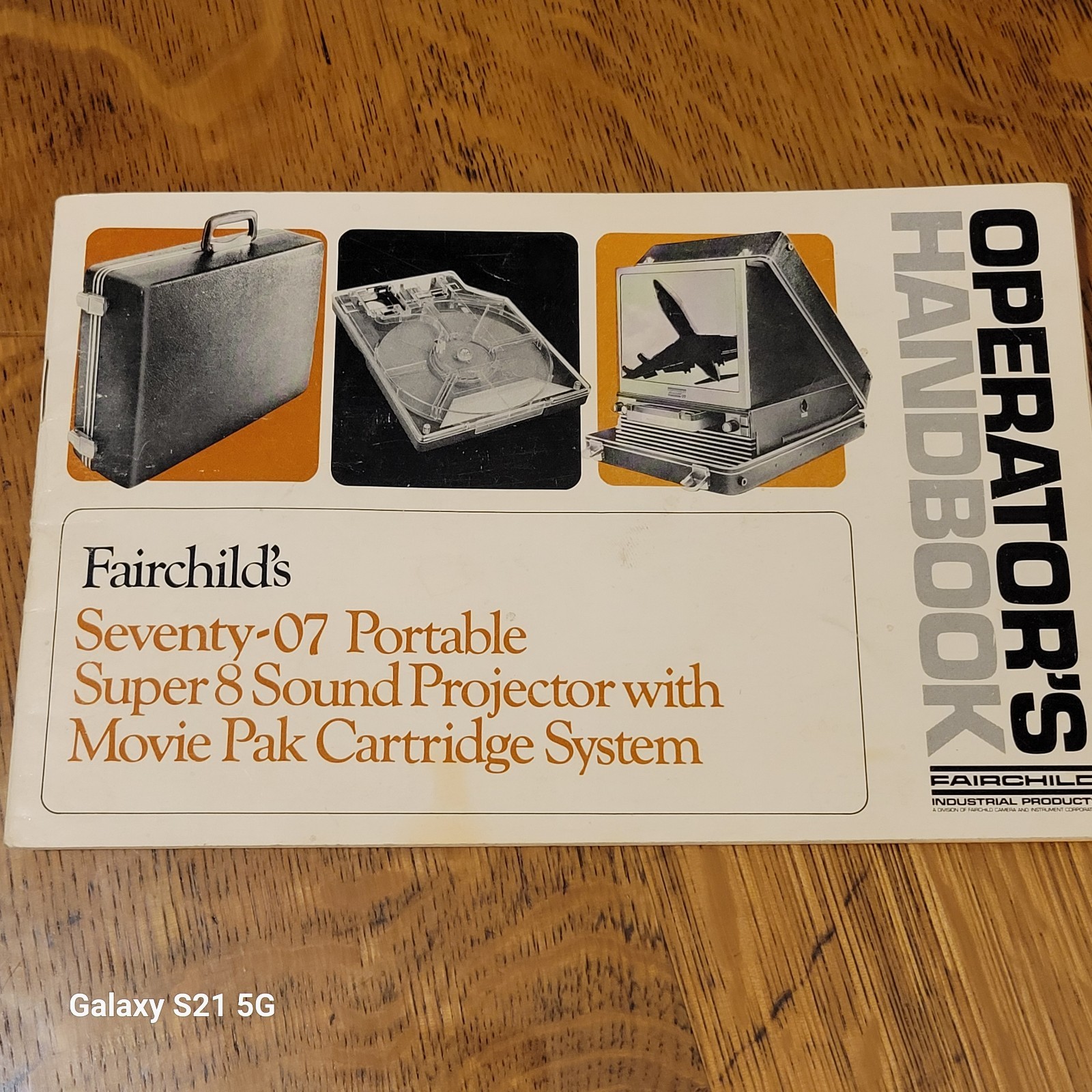 VINTAGE FAIRCHILD'S SEVENTY-07, Super 8mm FILM PROJECTOR INSTRUCTION MANUAL