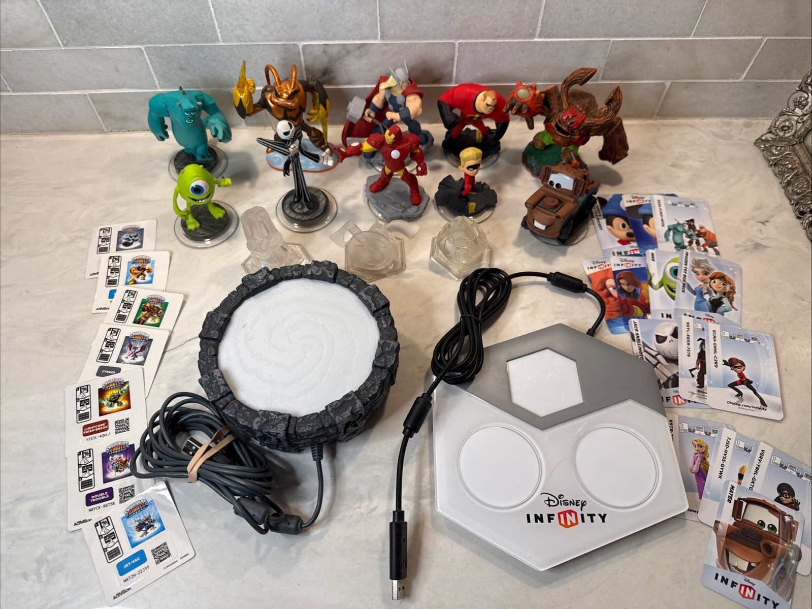 Disney Infinity Figures With Portals Bundle  10 Figures