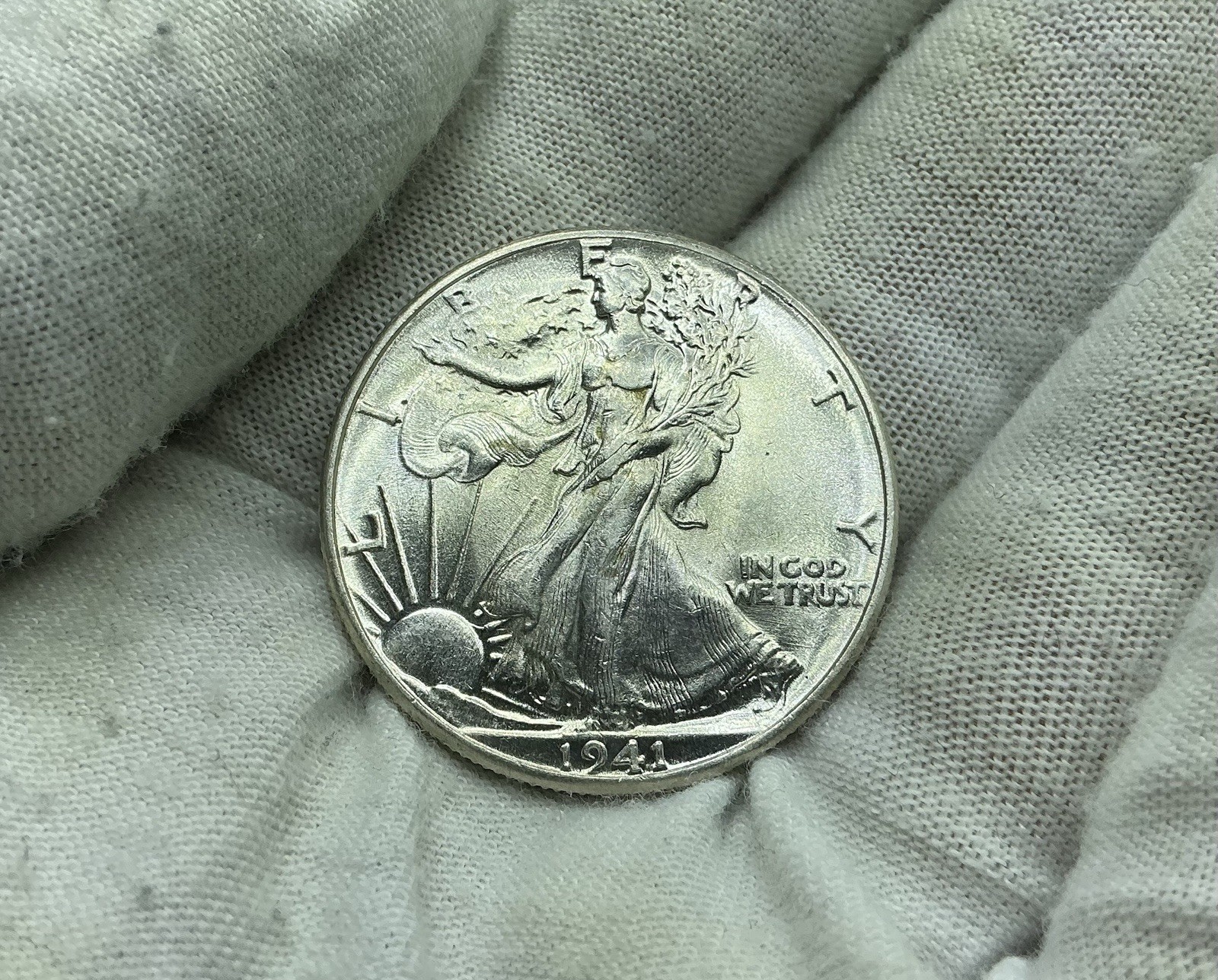 1941  Walking Liberty Half Dollar N353