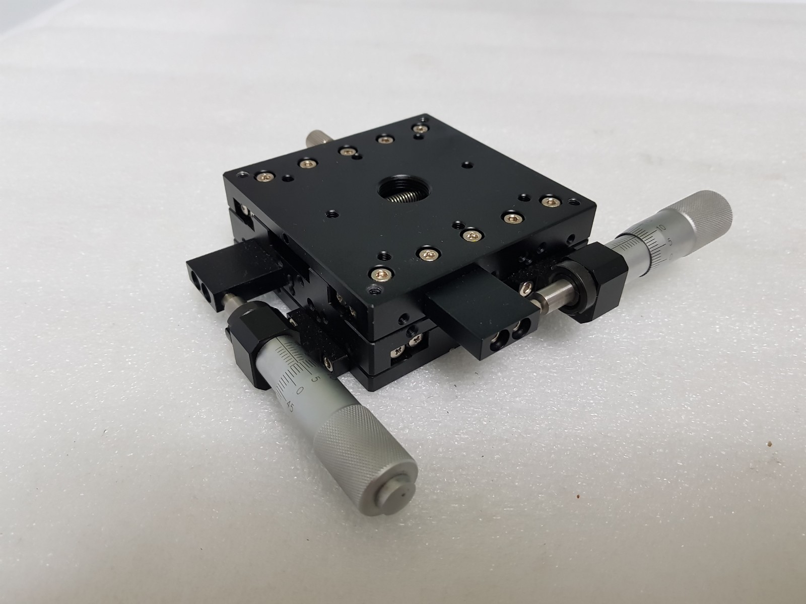 XY MANUAL STAGE LINEAR POSITIONER 80mm X 80mm X 30mm(H)