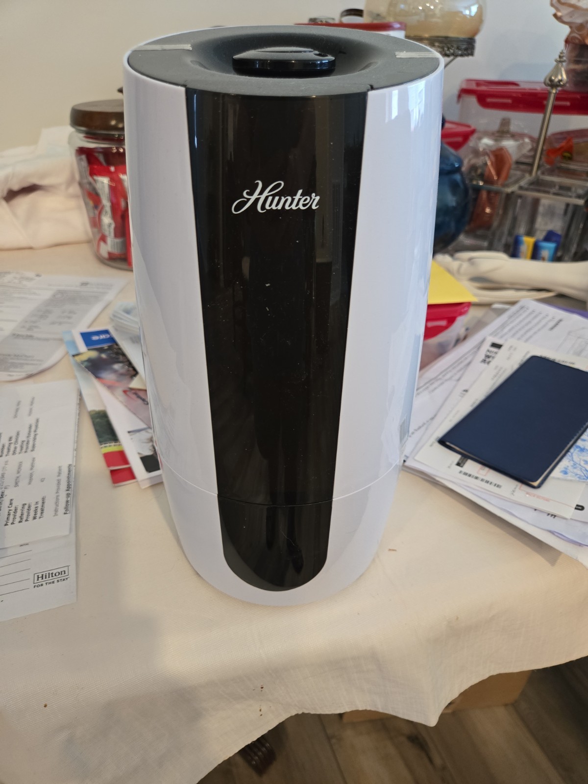 Hunter HHU475 Ultrasonic Tabletop Humidifier White/Black 120V 0.5 Gal