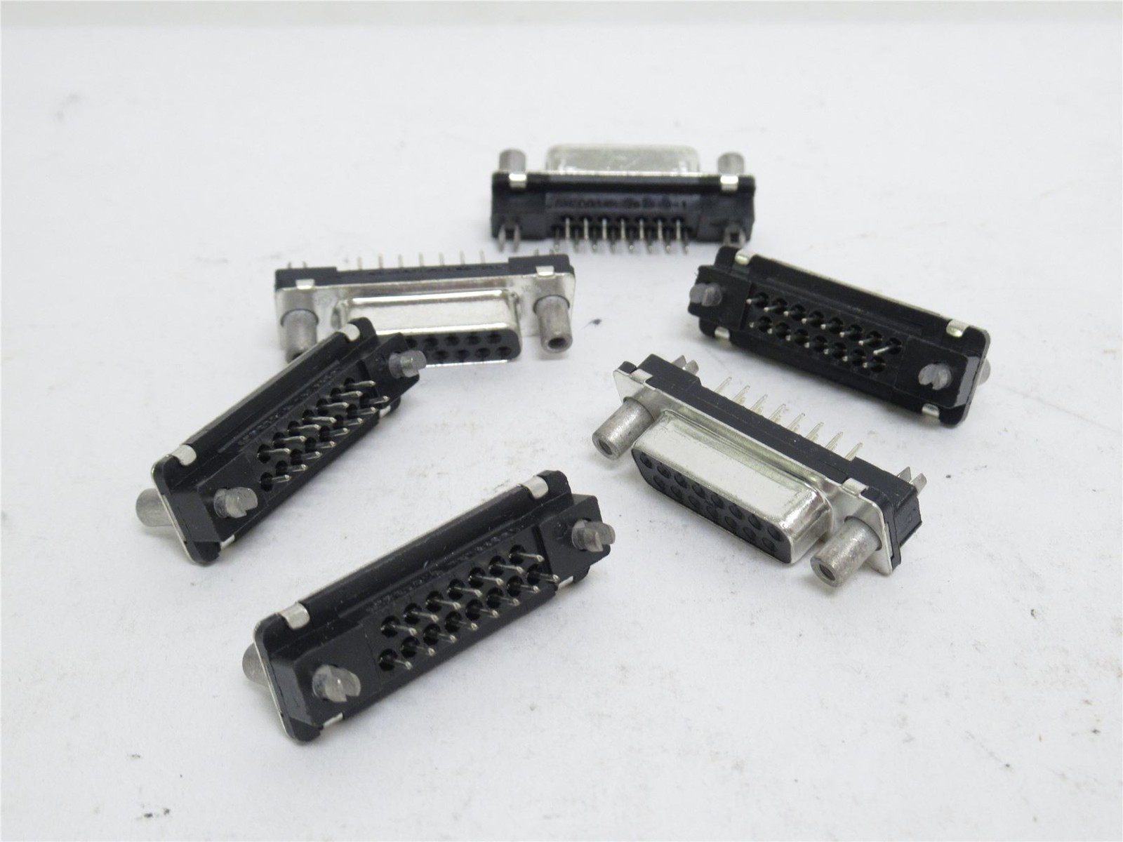 233581 New-No Box; Amp 787683-1 Lot-6; D-Sub Standard Connectors; 15-Pin