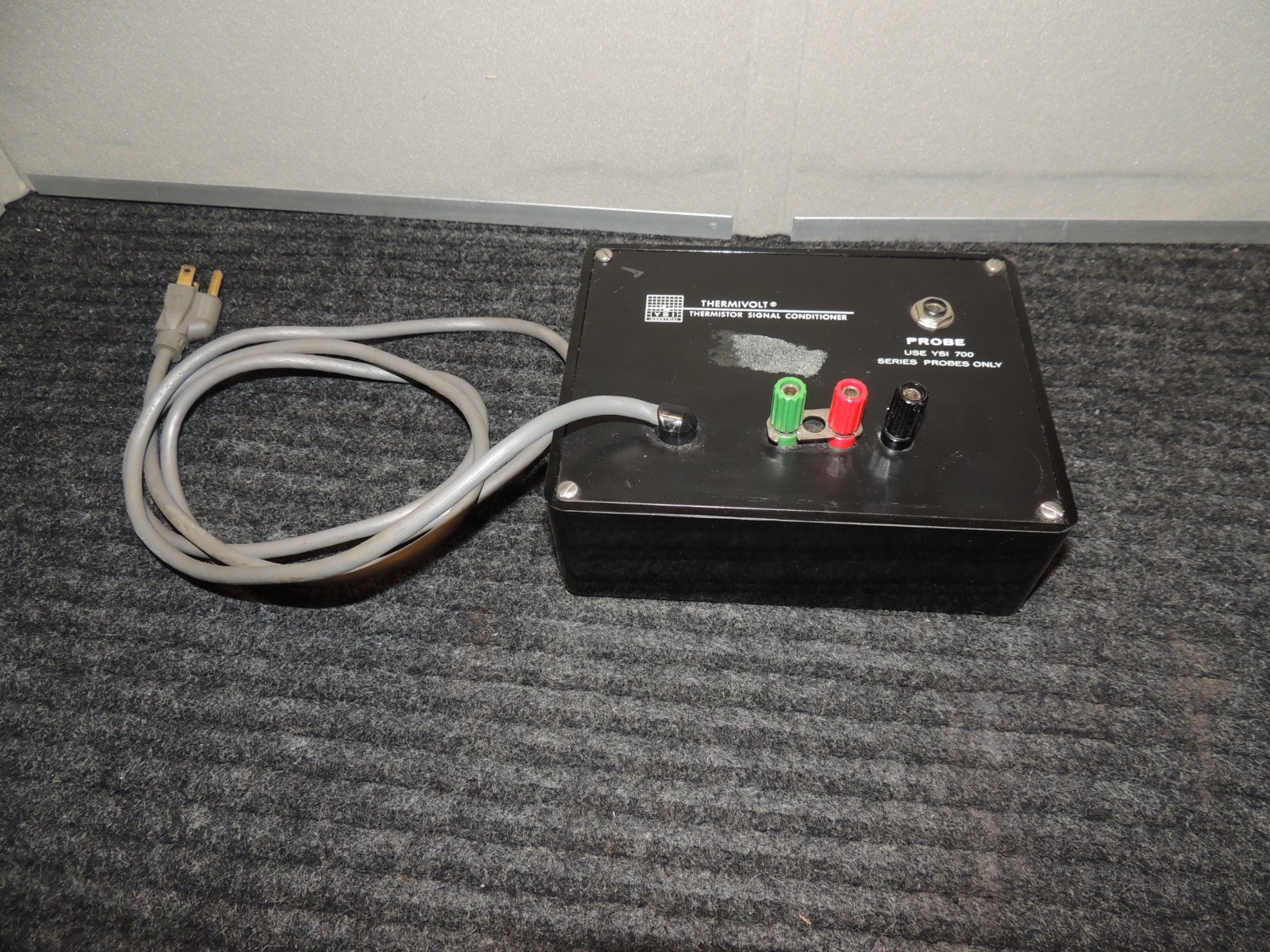 VSI Industrial Thermivolt Thermistor Signal Conditioner