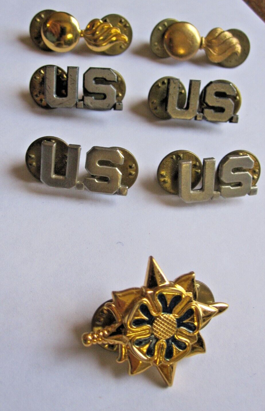 Miscellaneous Lot WWI-Post OFFICER COLLAR Insigina - Army & Airforce - 7 pieces