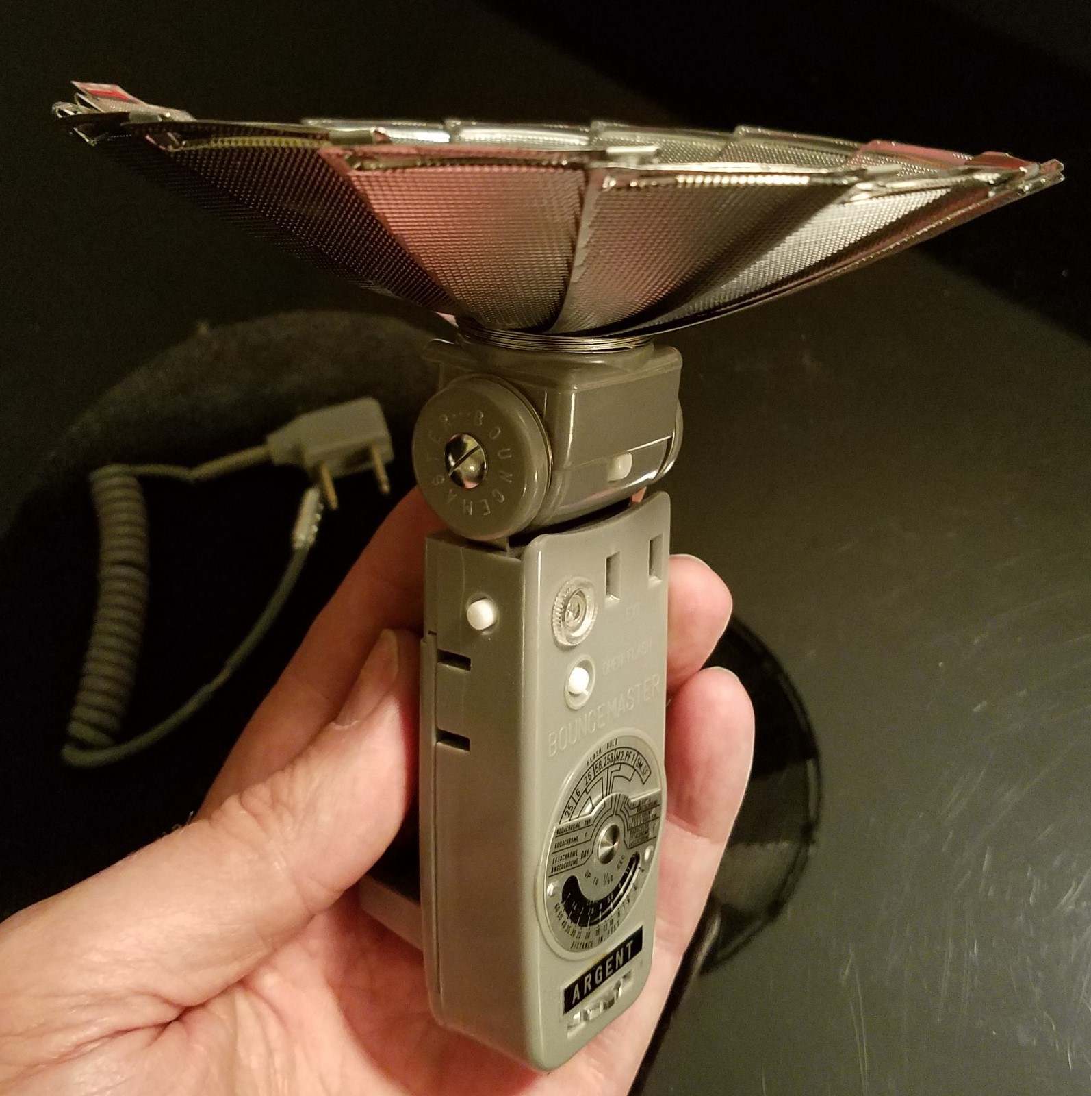 Vintage Argent Bouncemaster Model MS Flash - Very Clean with Leather Case