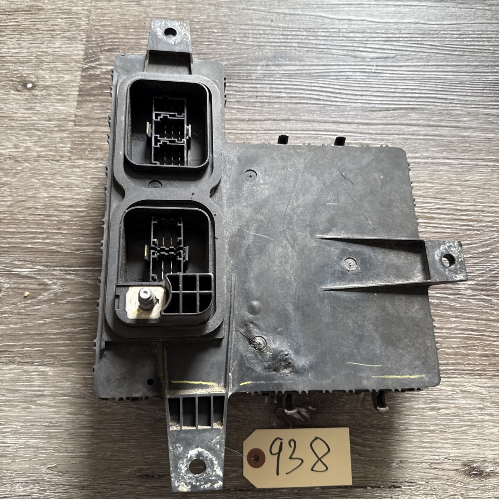 Freightliner CASCADIA Chassis Control Module - P/N: A06-75982-002 CORE NOT WORK