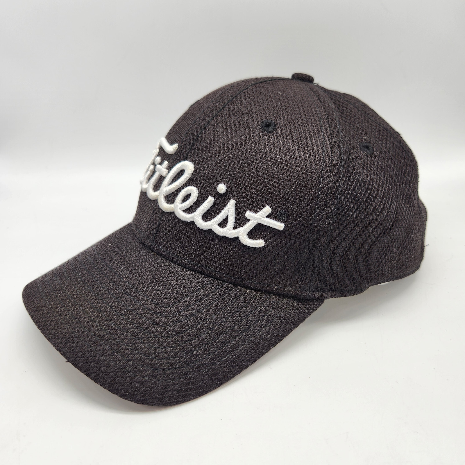 Titleist Golf Hat Cap Aflex Size Large/XL Black Polyester