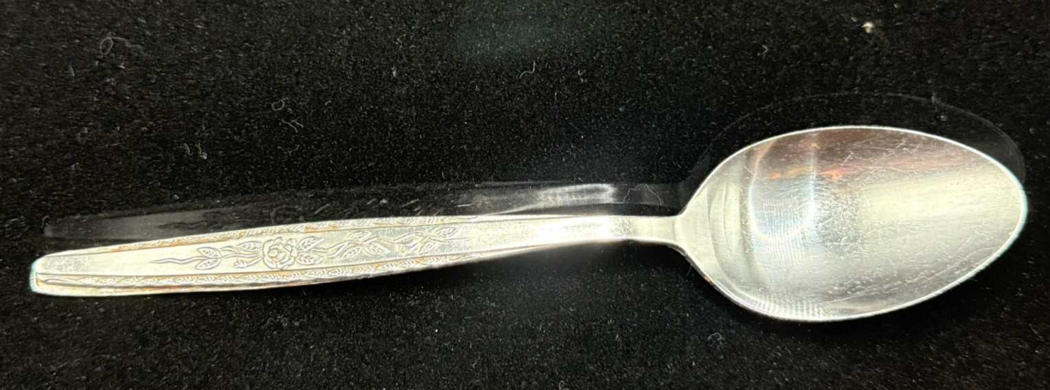 INR7 by Interpur Stainless 7 1/2" Place/Oval Soup Spoon Japan