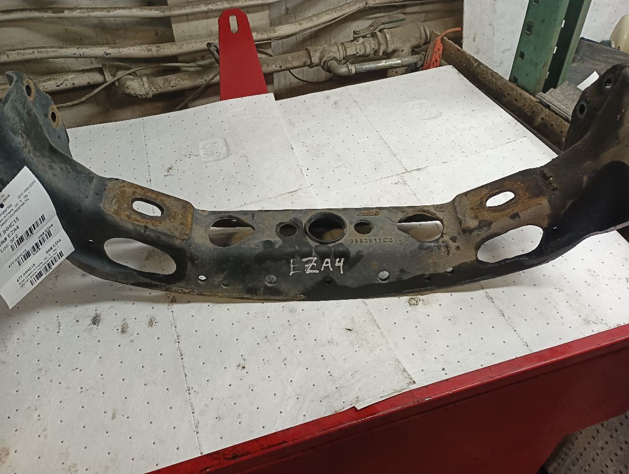 3882617C3 International Front Engine Crossmember (11529788