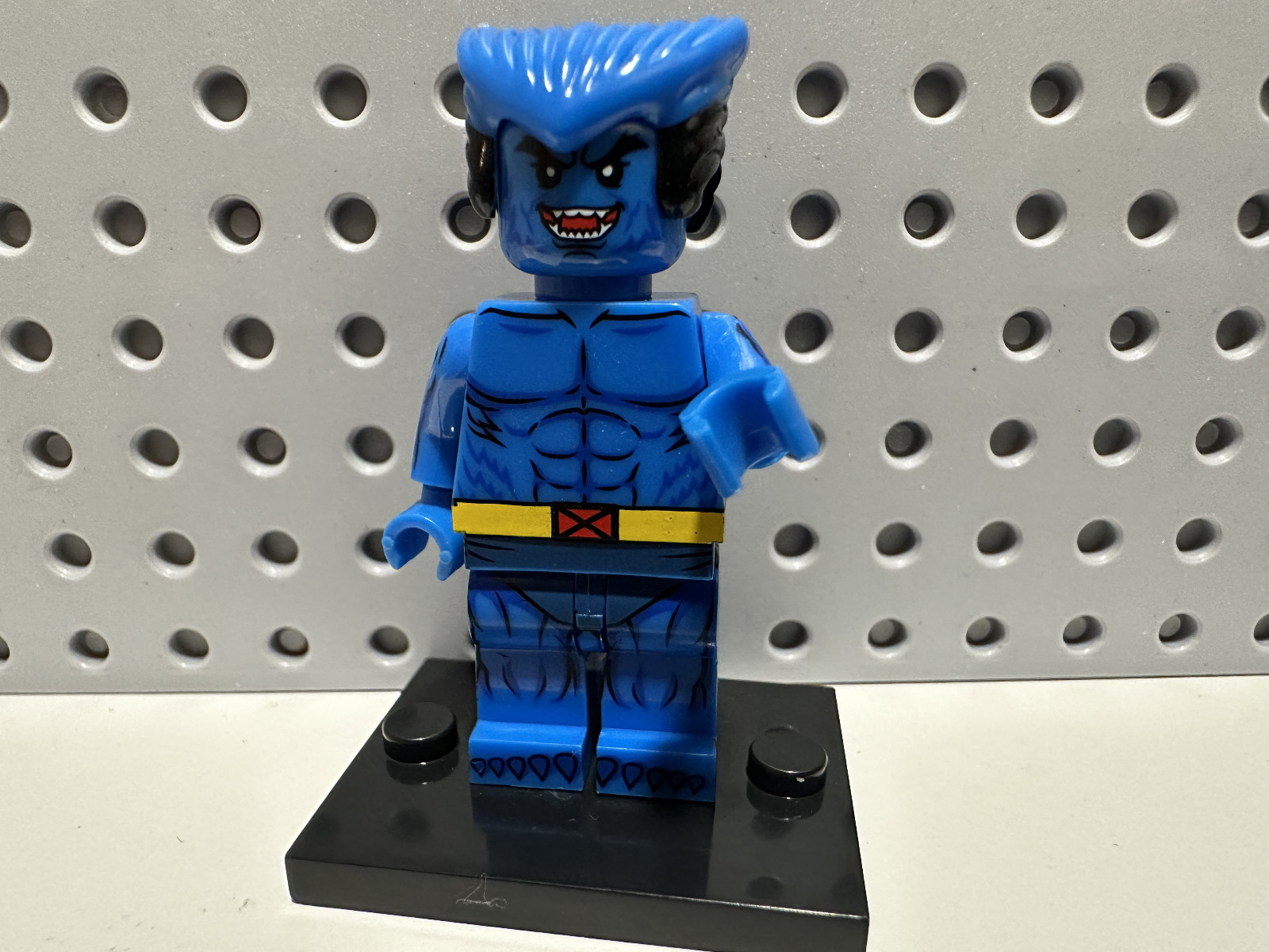 LEGO Marvel Beast X-Men Custom MInifgure