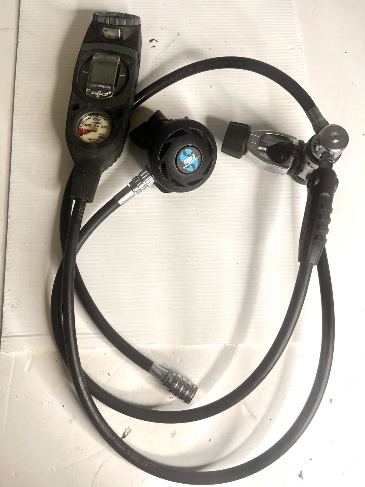 SCUBAPRO MK20 with G200B regulator and Suunto Seaquest Companion Console 2 avail