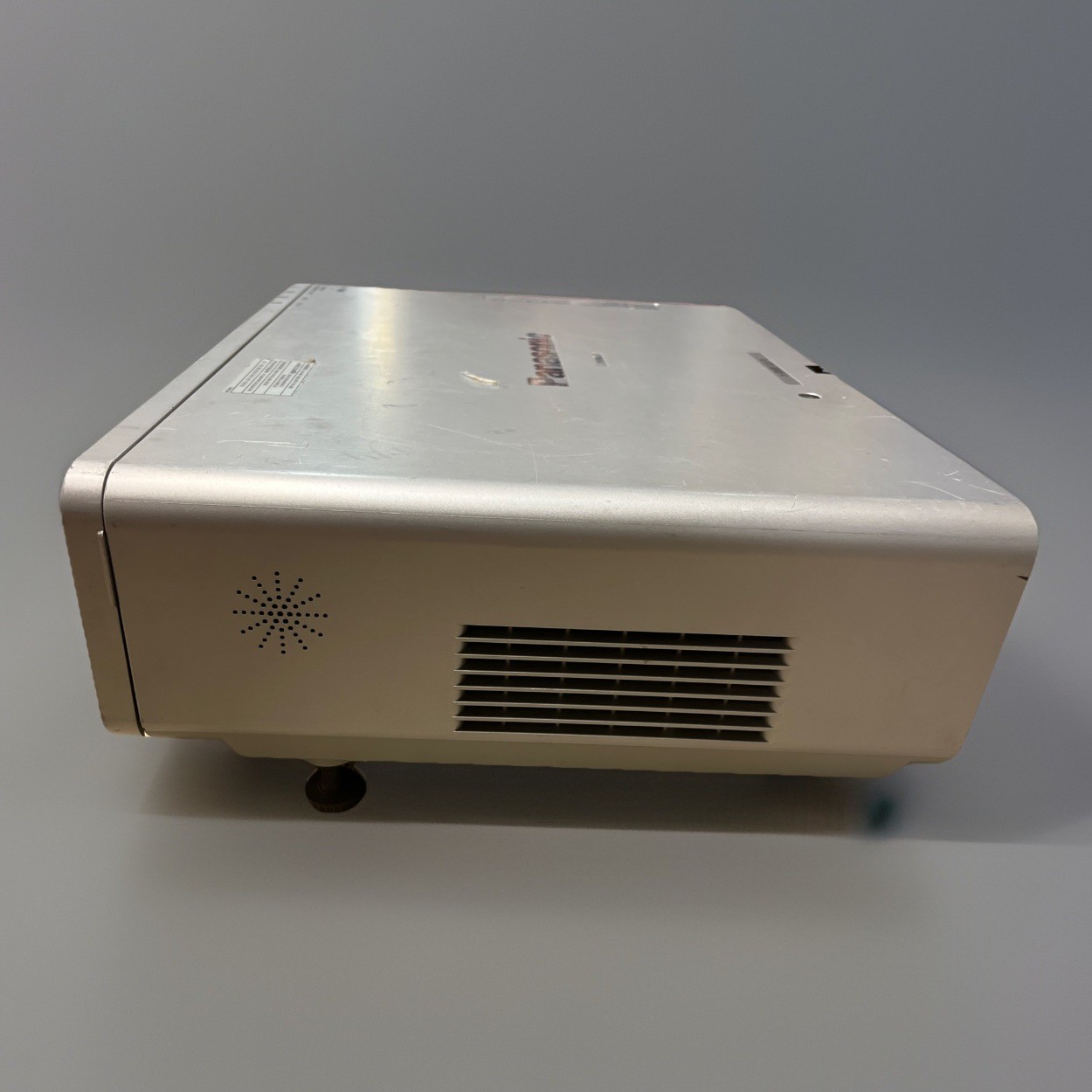 Panasonic PT-F300U XGA LCD Projector 91% Filter
