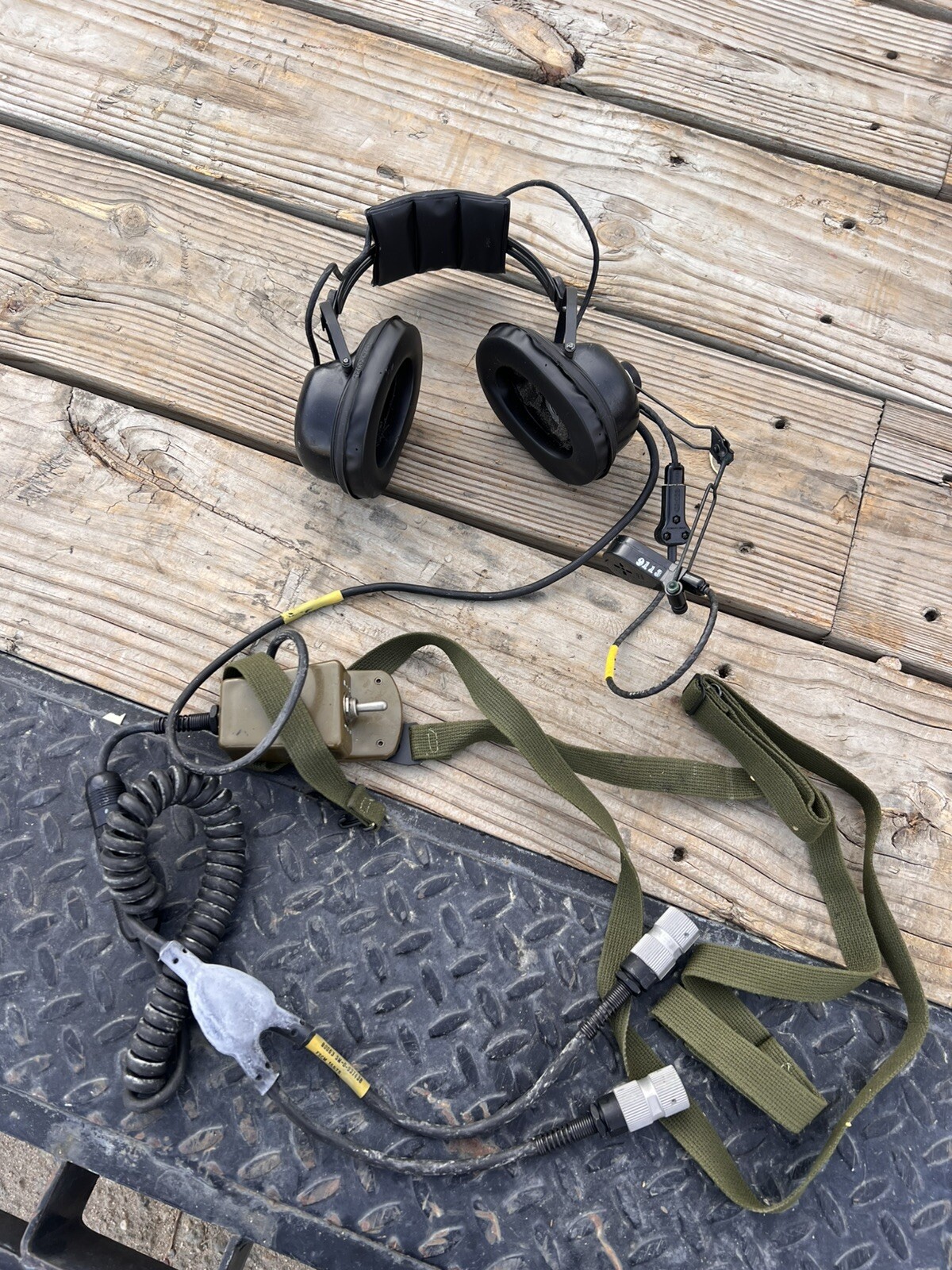VINTAGE NOS ASTRCOM MILITARY HEADSET H-161F/GR PILOTS GEAR