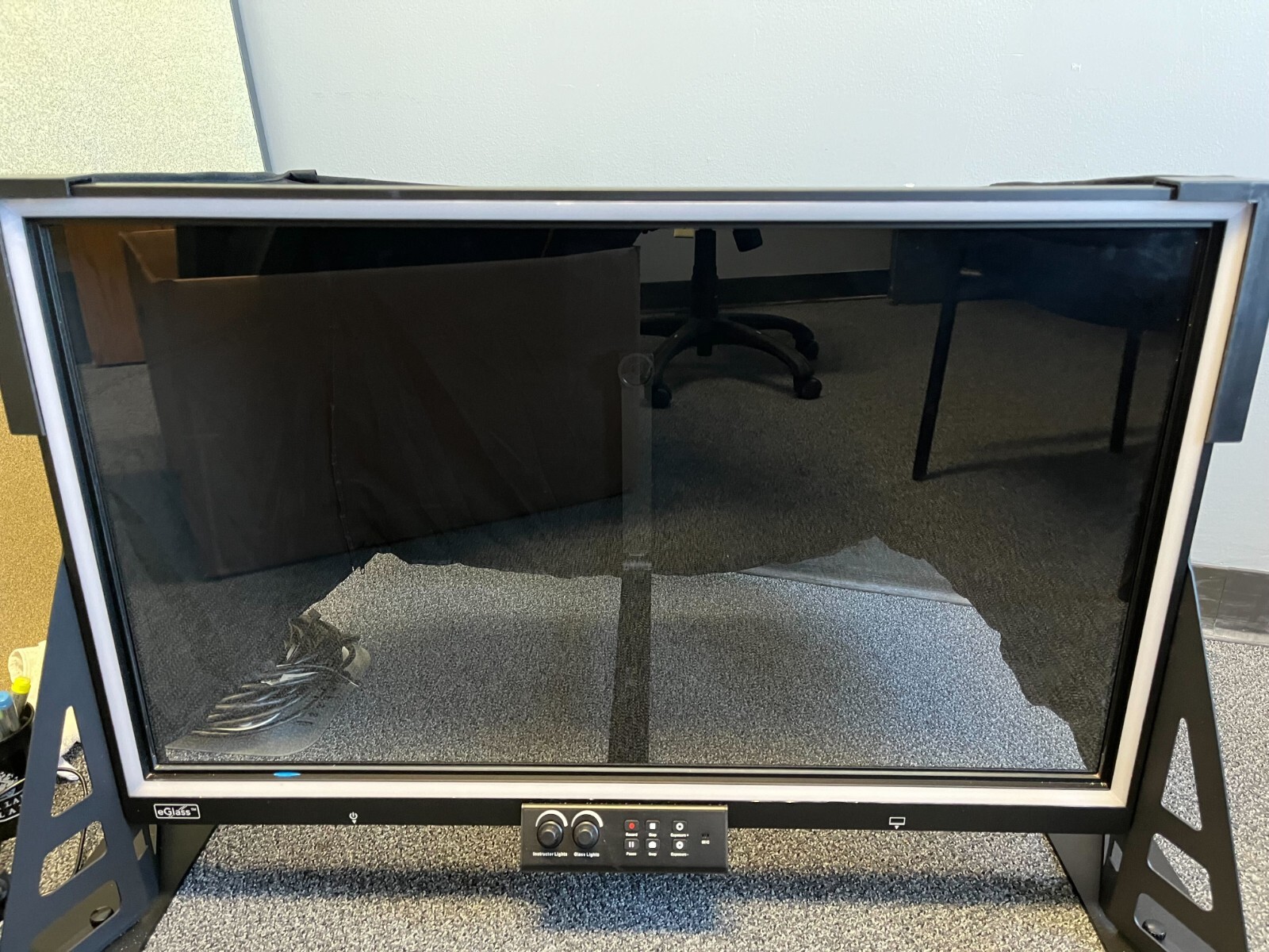eGlass Transparent Lightboard with Built-in Camera (35")