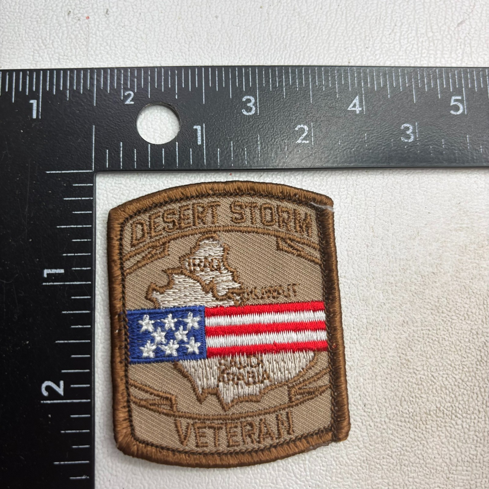 VETERAN DESERT STORM USA FLAG Embroidered Patch Military Theme 651F