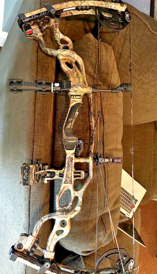 Hoyt Carbon Spyder ZT-30 Bow & Accessories - LH 65-70# - Perfect Condition!