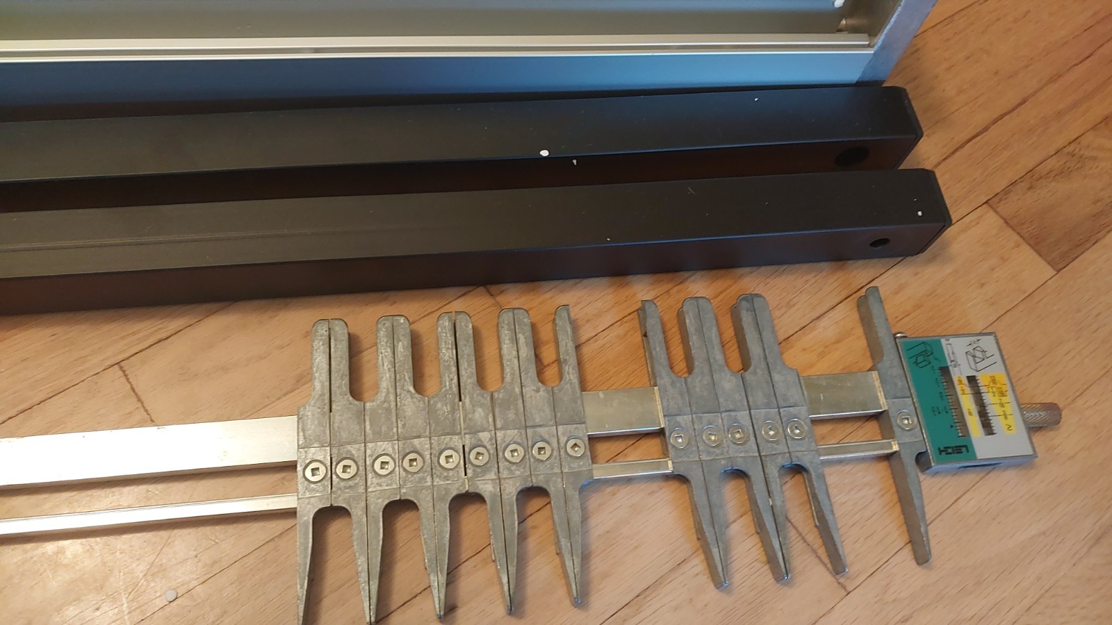 Leigh D4 24” Dovetail Jig Parts-Not Complete.