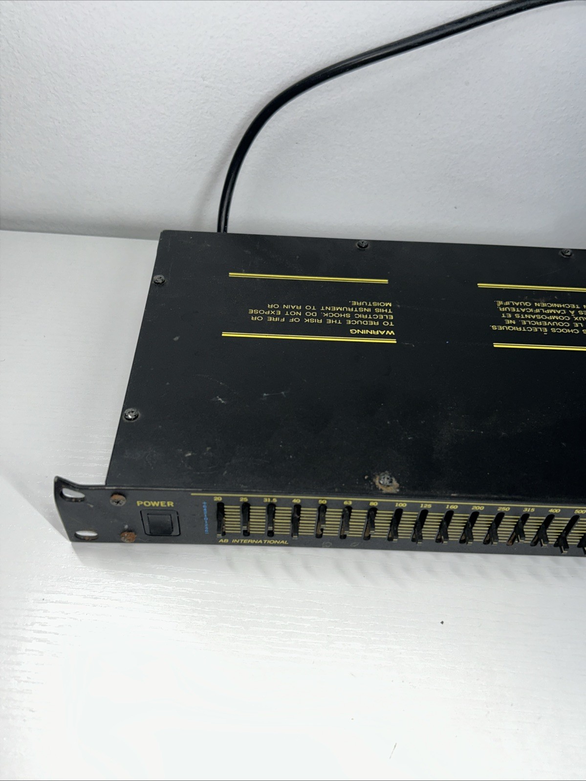 EUC AB INTERNATIONAL MODEL 131 RACK GRAPHIC EQUALIZER, READ