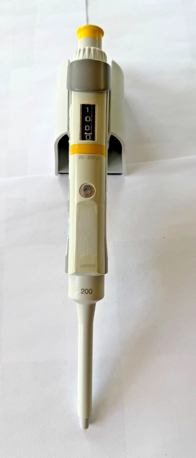 Eppendorf P200 Pipettor Used Fair Condition